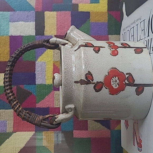 VINTAGE CERAMIC CHERRY BLOSSOM TEAPOT & TEACUPS SET - Picture 9 of 13